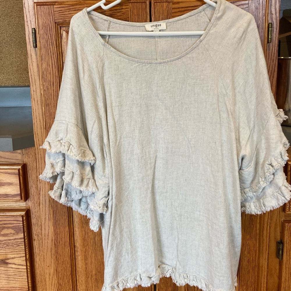 Casual grey top